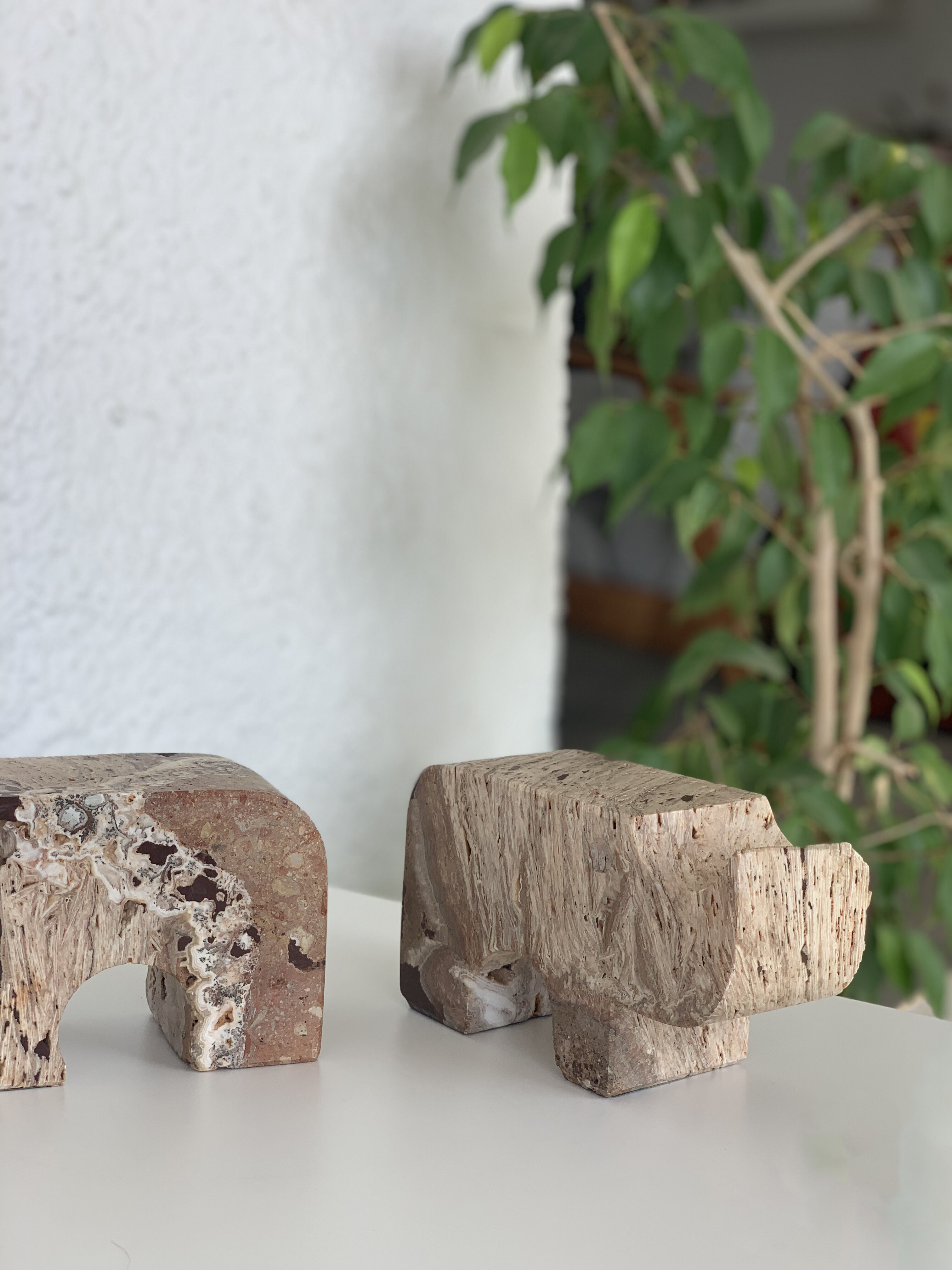 Pair of travertine rhinoceros bookends by Fratelli Mannelli, 1970s
