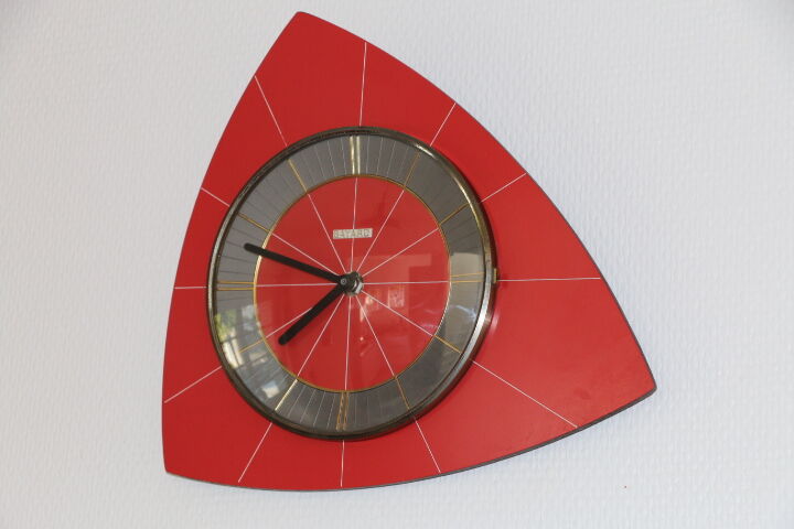 Red BAYARD formica wall clock