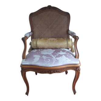 Armchair said to the queen period LXV stamped L. Mayeul