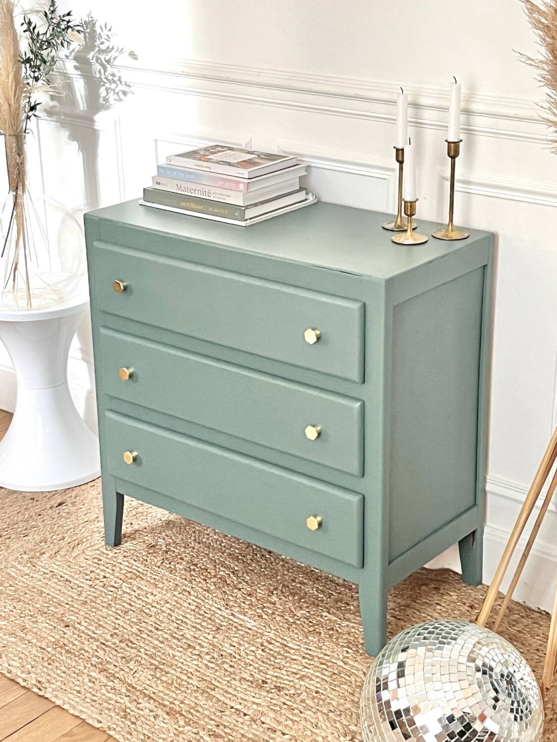 Vintage chest of drawers