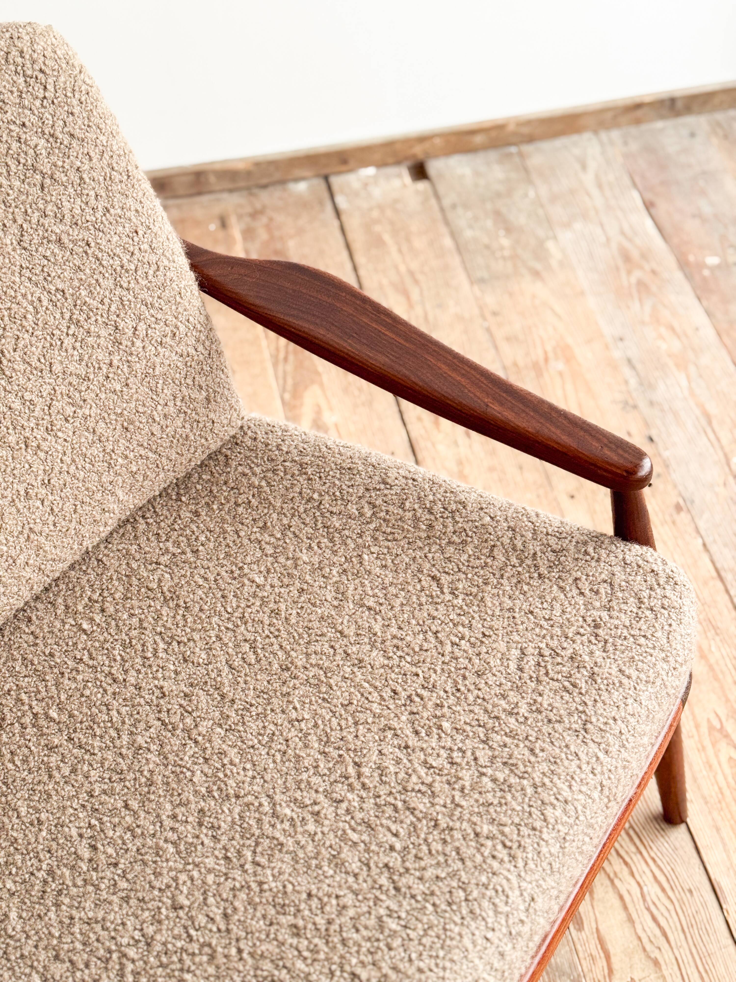 Mid Century Sofa par Hartmut Lohmeyer, teck et cannage