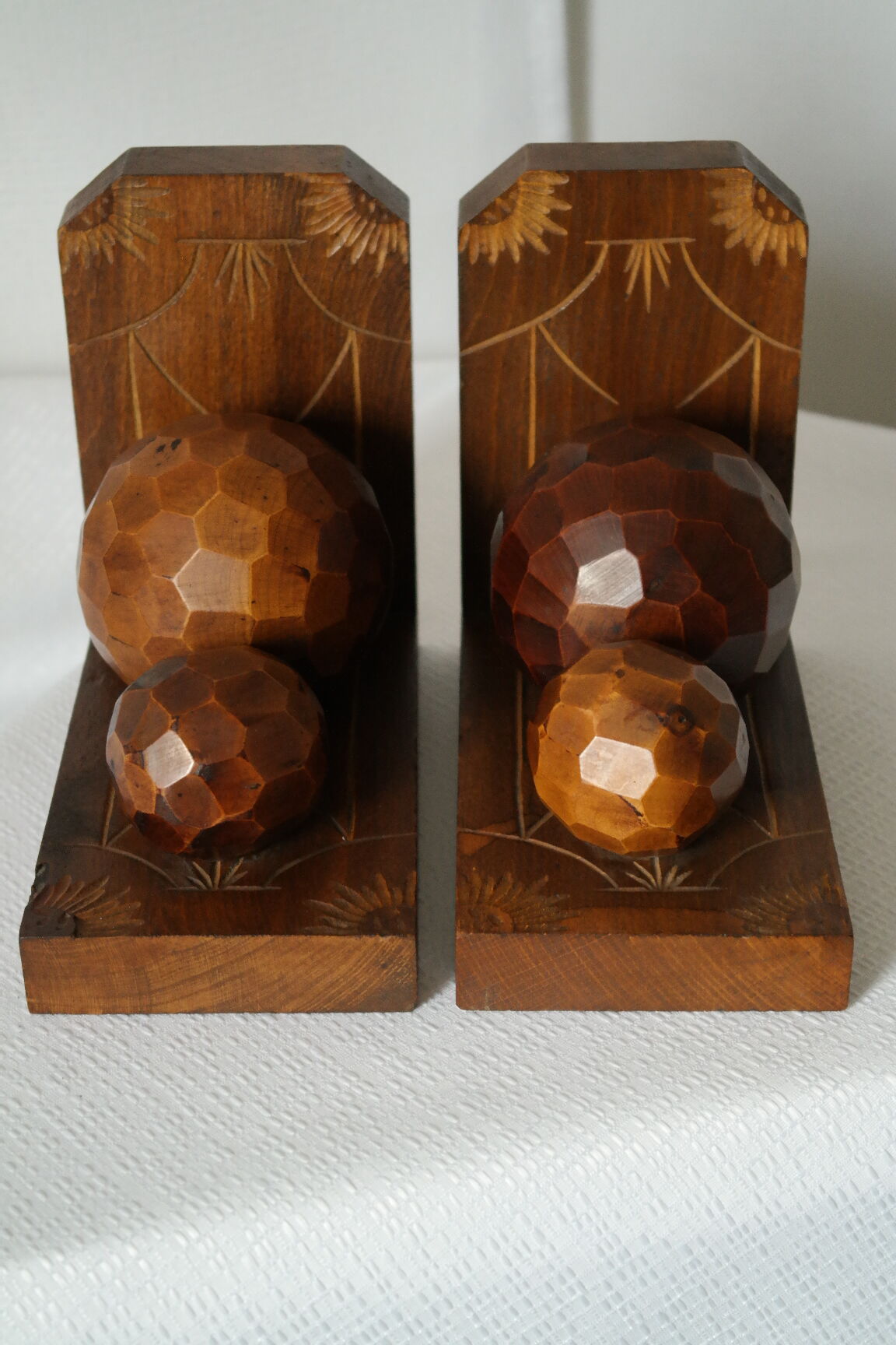 Art Deco bookends in wood faceted balls
