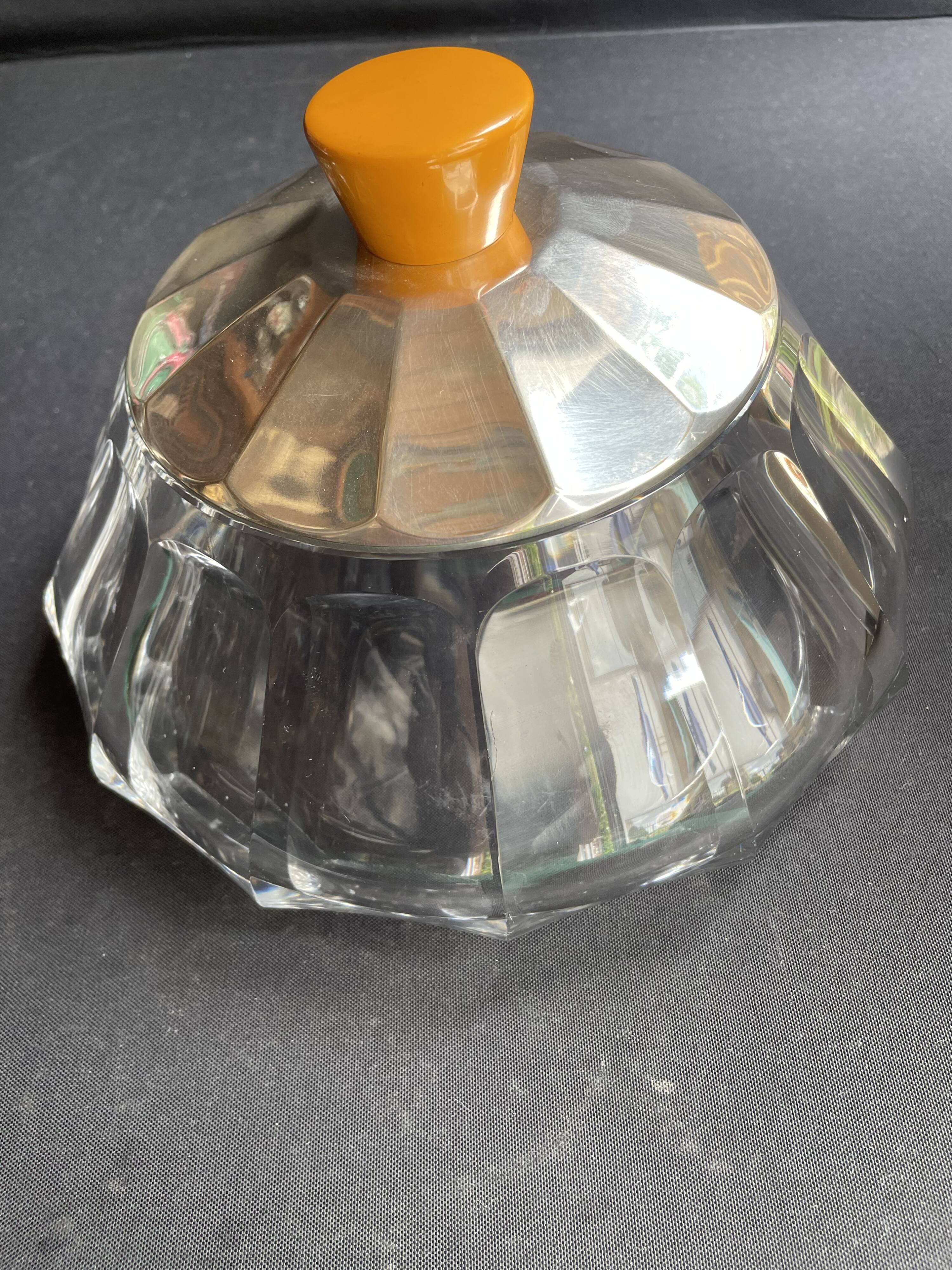 Imposing biscuit maker Baccarat and Ravinet d’Enfert