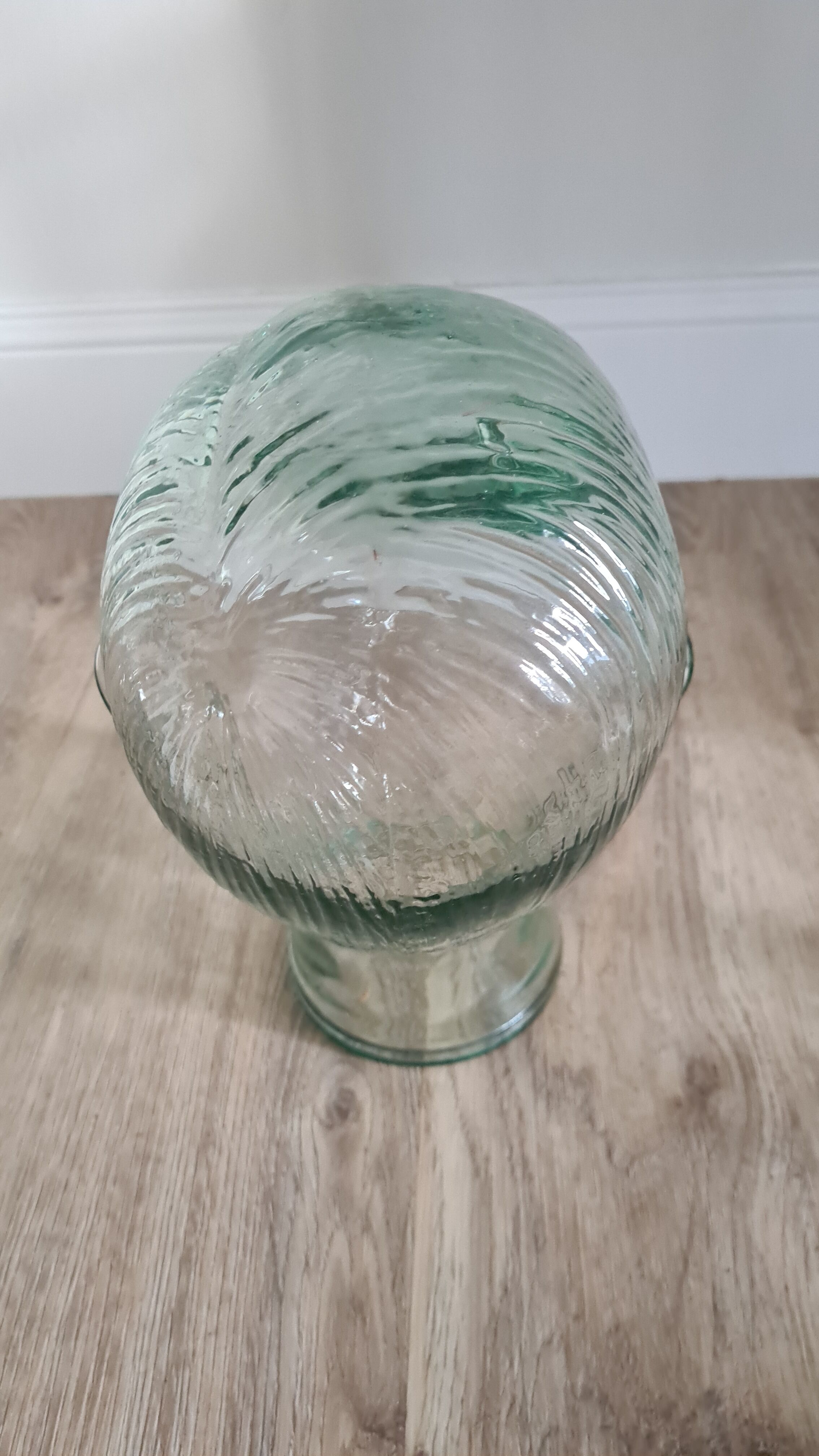 Old glass head 70