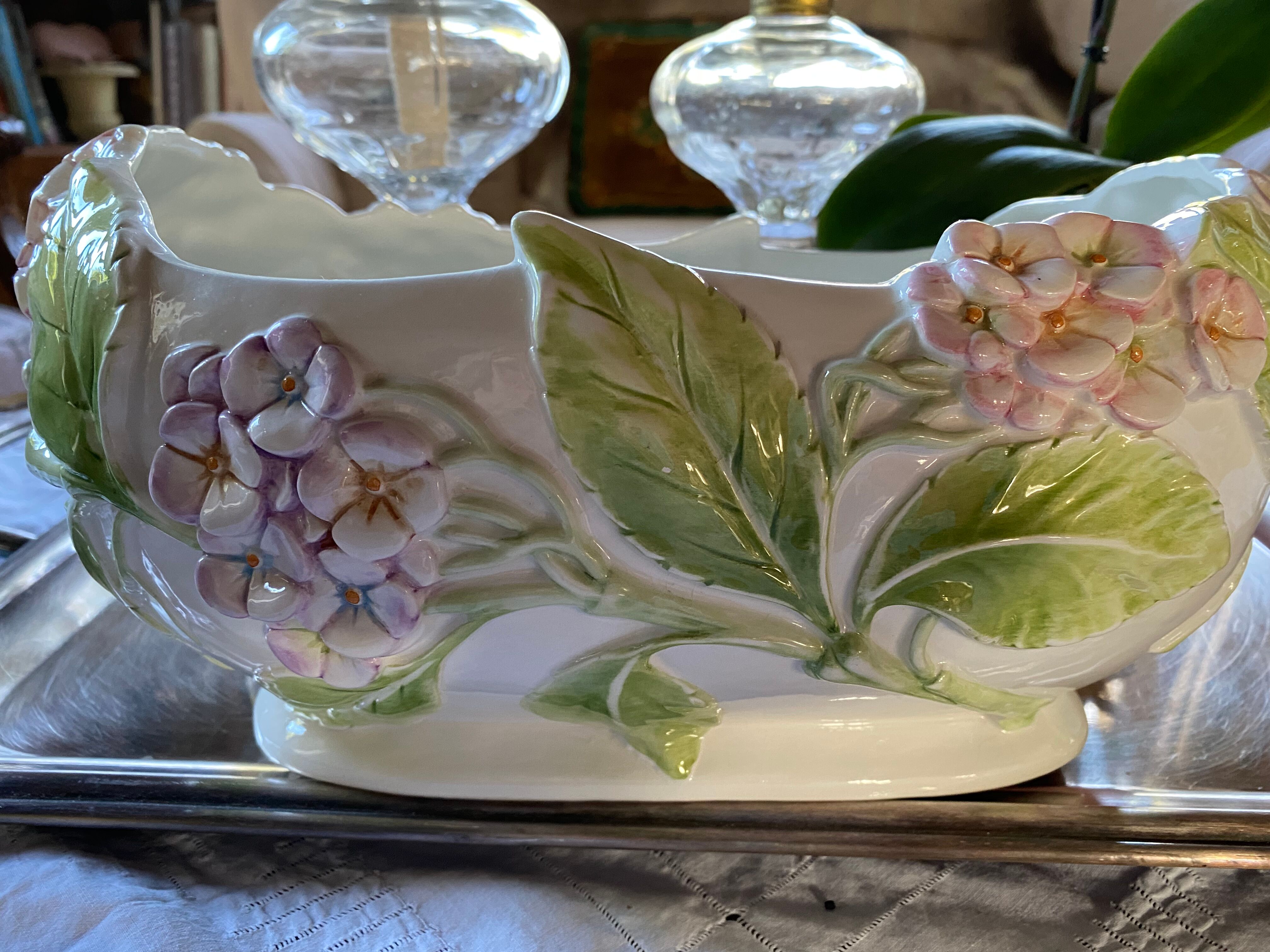 Italian earthenware planter "Hydrangeas"