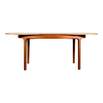 Table à rallonge oblongue en teck Nathan du milieu du siècle. style vintage moderne / danois / rétro .