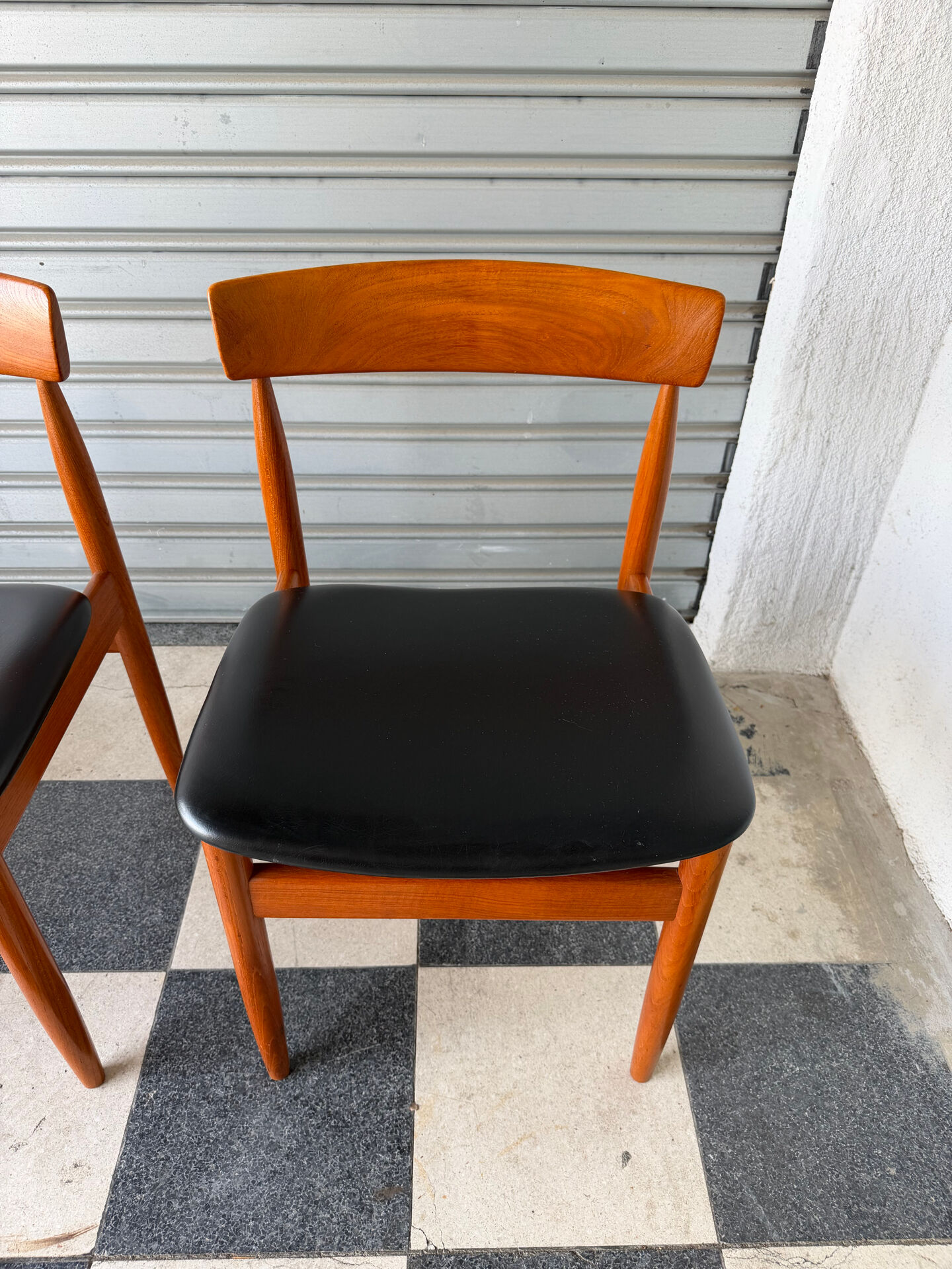 Lot de 4 chaises danoises en teck