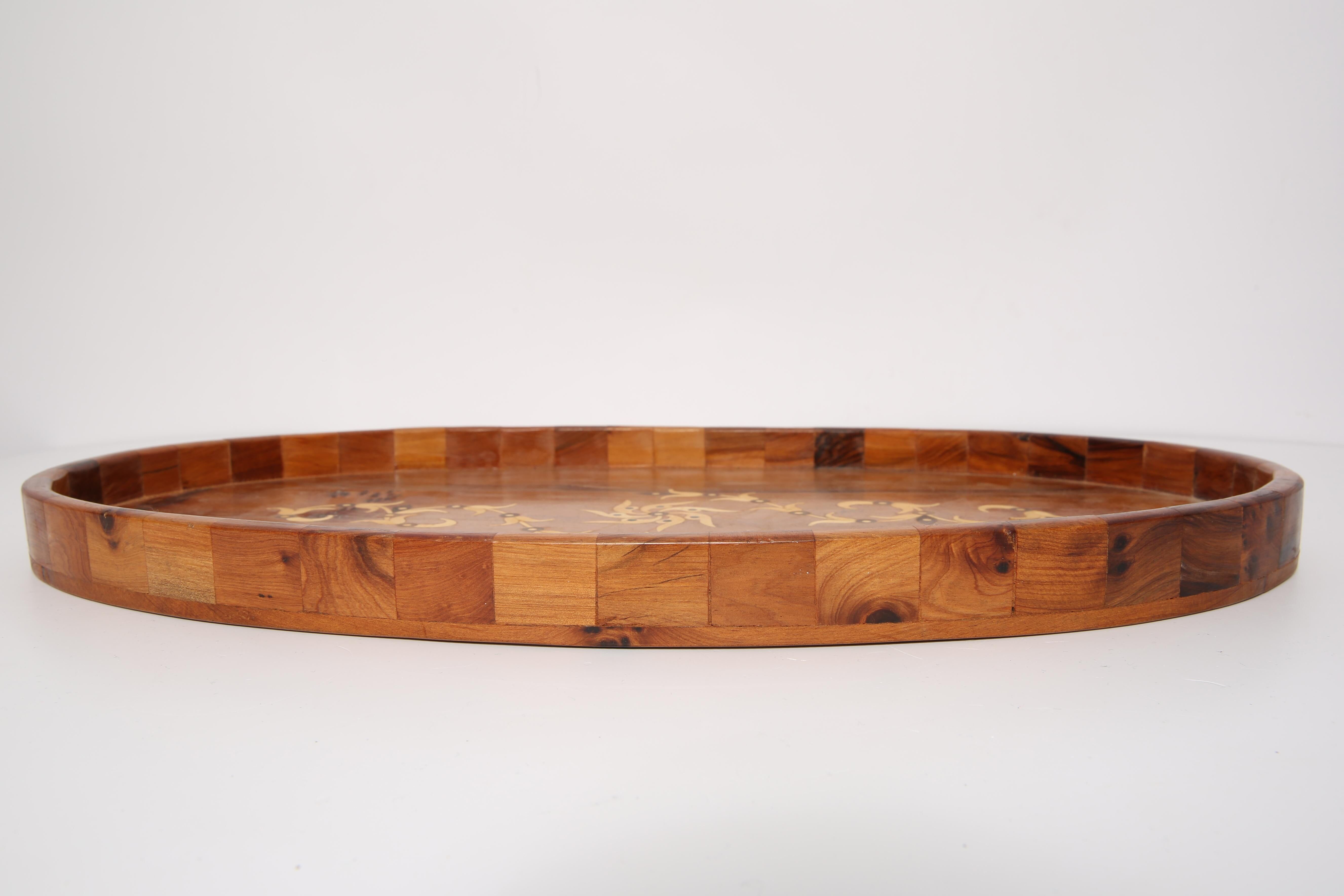 Decorative wooden plate mid-century with flowers, Italy, 1960s