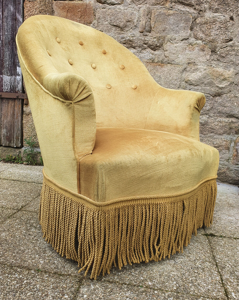 Fauteuil crapaud Style Napoléon III ocre jaune vintage, années 40