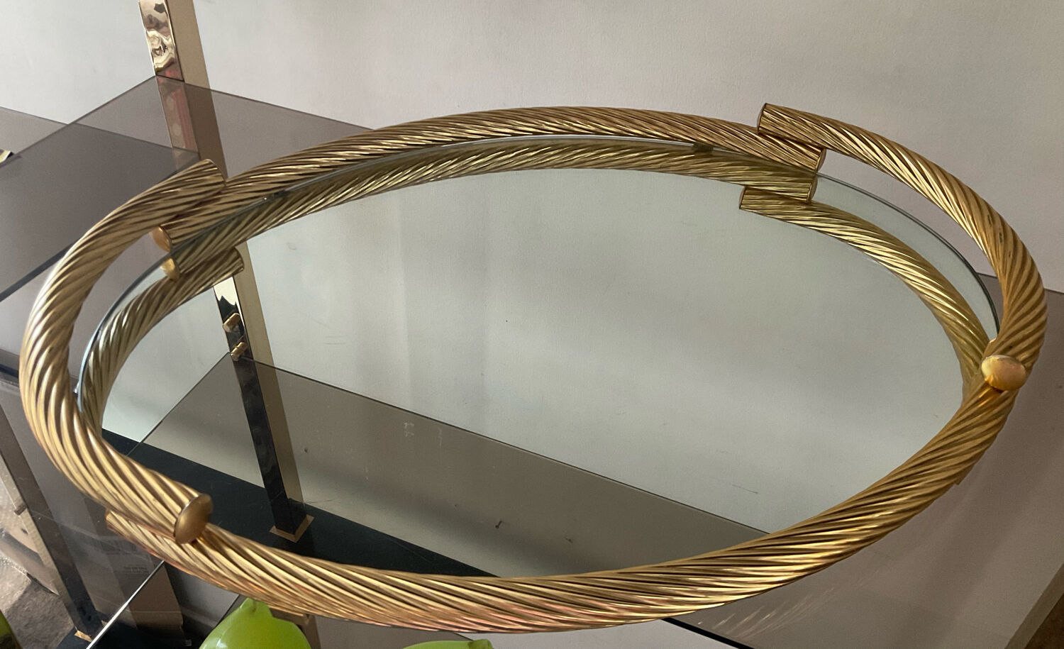 Vintage brass top from the 60s-70s