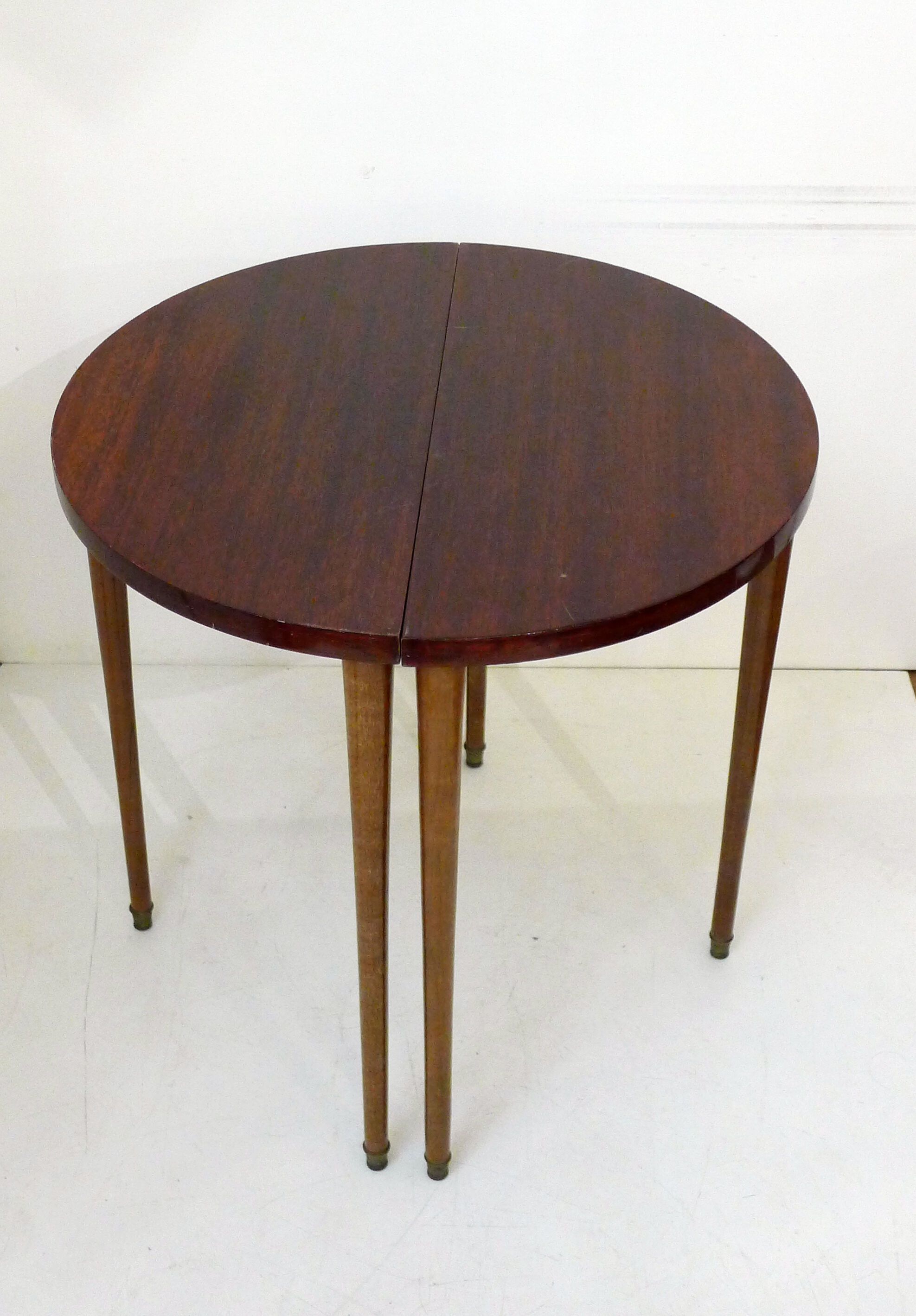 Set de 4 tables gigognes en bois