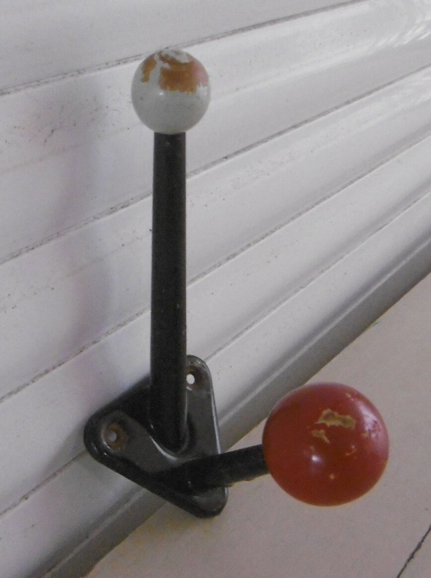 Vintage coat rack - double balls with wooden balls