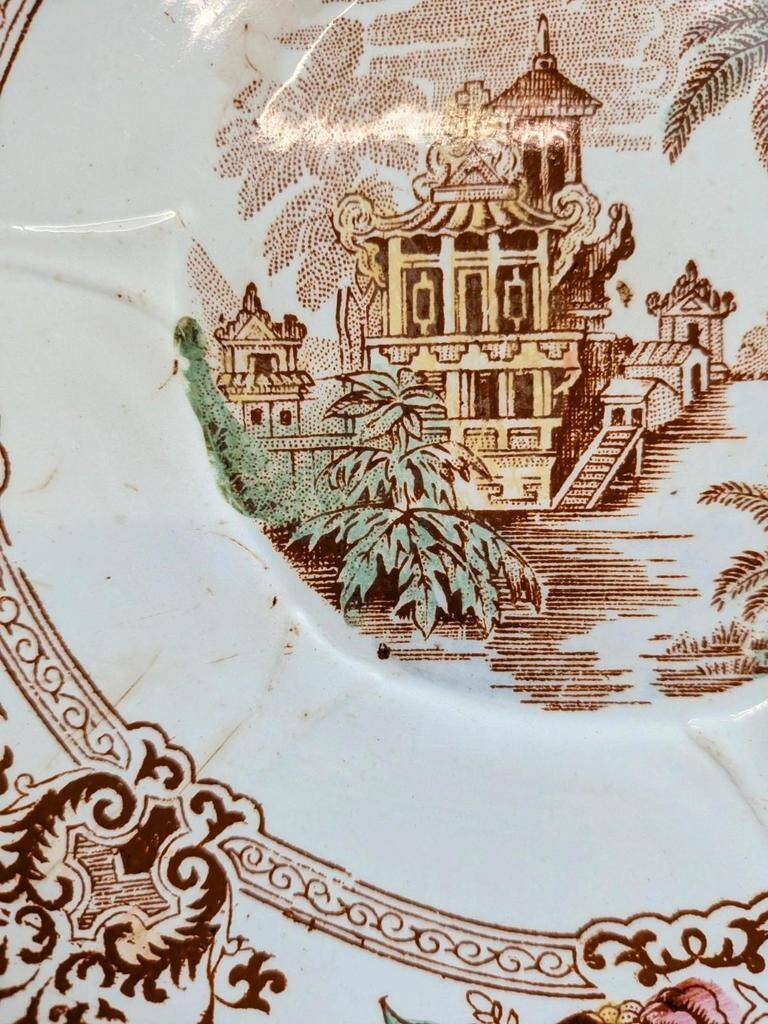 Antique flat plate in Longwy ironstone – Cyprus polychrome model