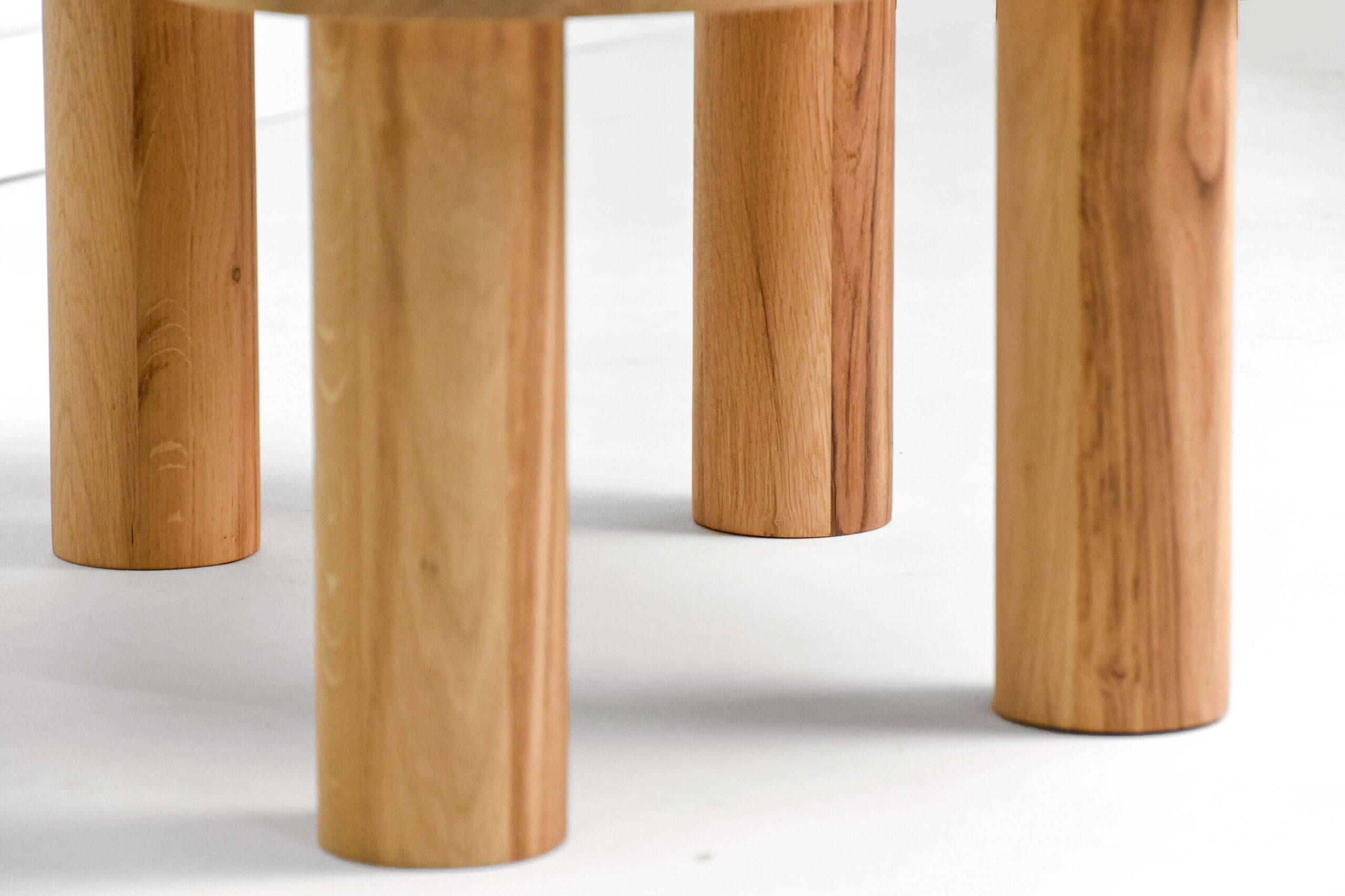 Table basse ronde PLOT-P4 - chêne clair scandinave