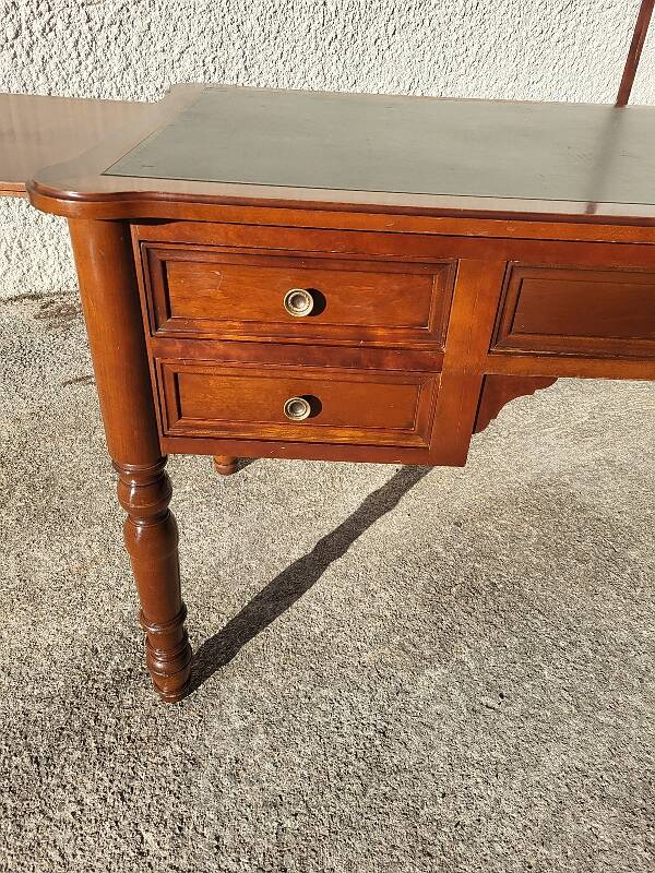 Louis philippe desk in cherry 1980