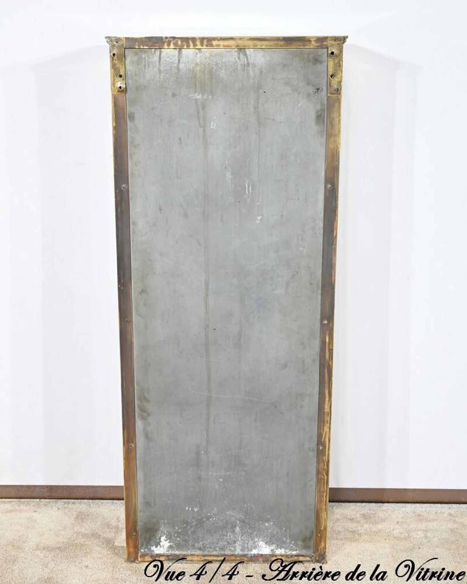 Petite Vitrine en Laiton – 1930