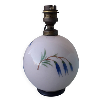 Lamp base in pink opaline.