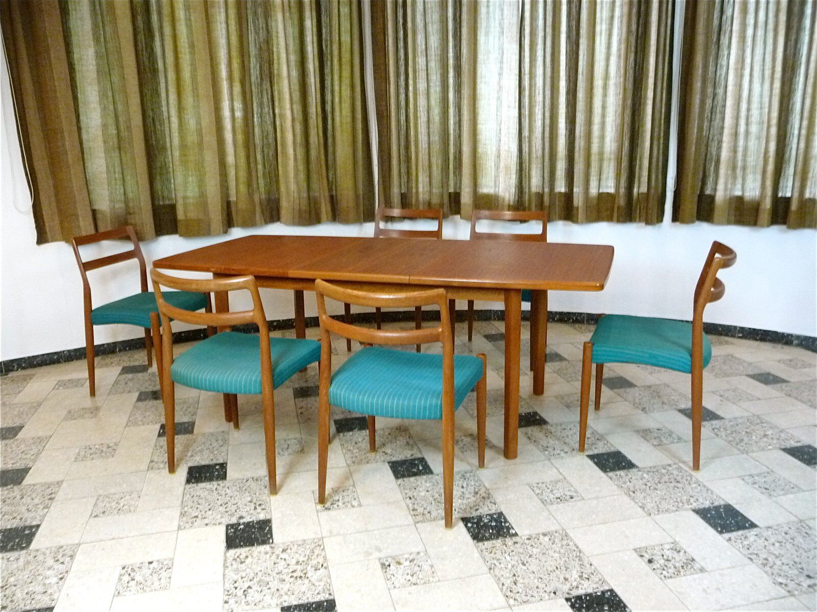 Danish extending teak dining table, 1960s