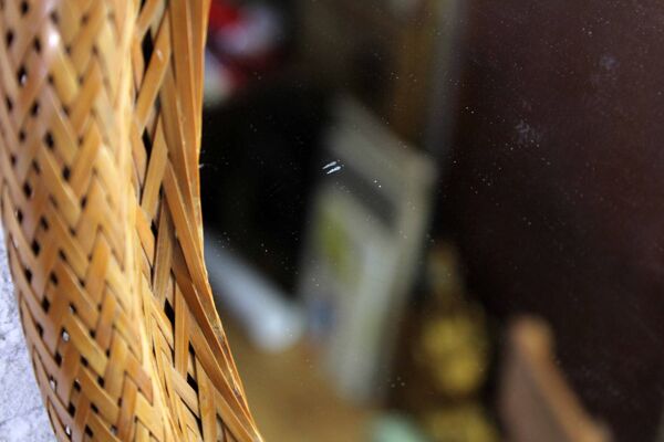 Miroir vintage en osier