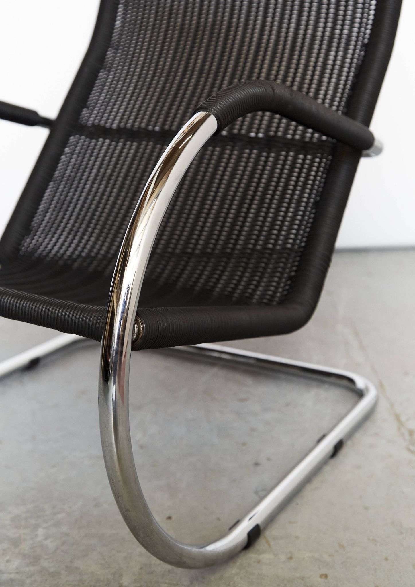 Anton Lorenz cantilever chair D35 & ottoman C35 for Tecta