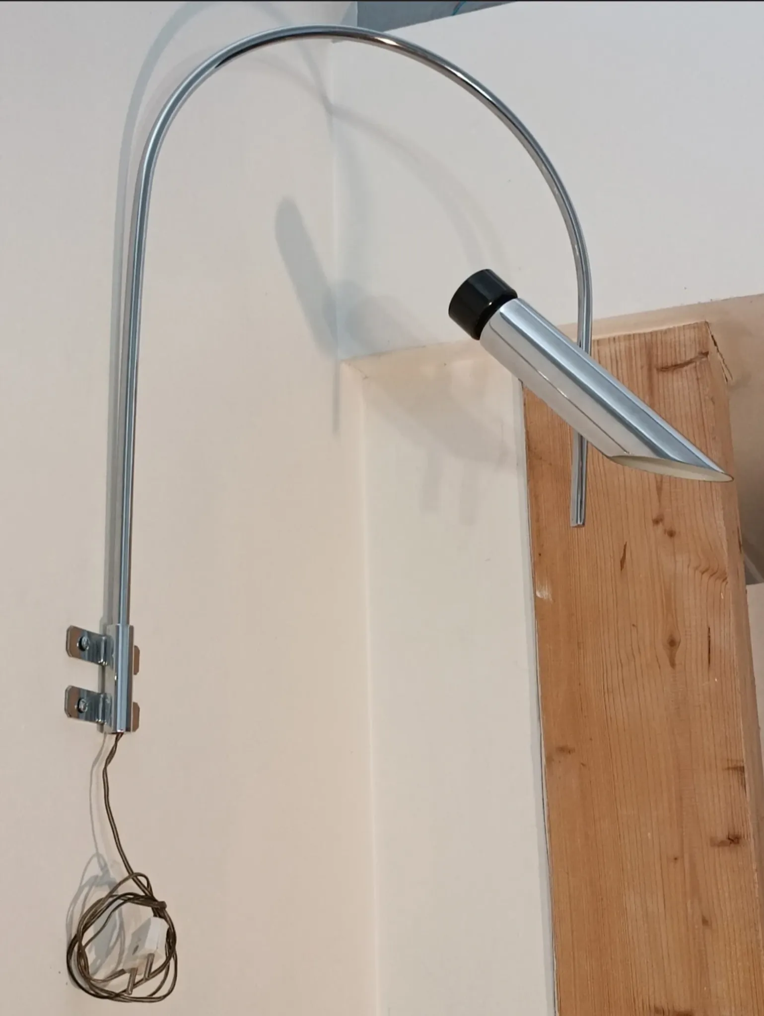 Pair of Tharsis Wall Lights by LP Oliva for Fase 1970s