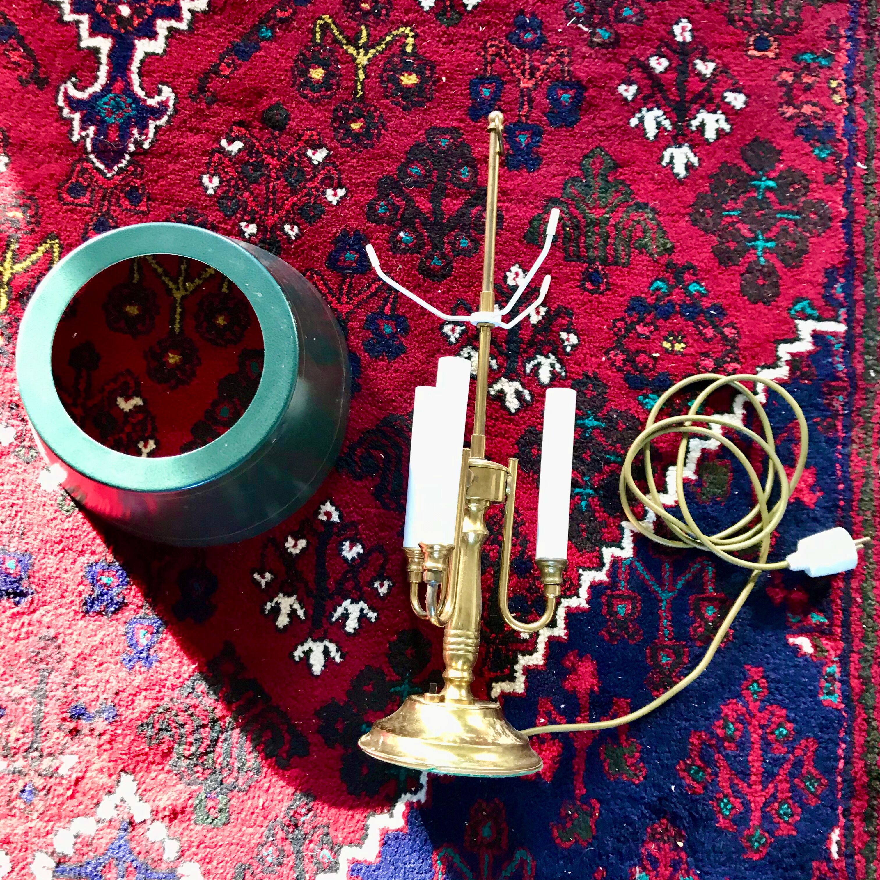 Hot water bottle lamp