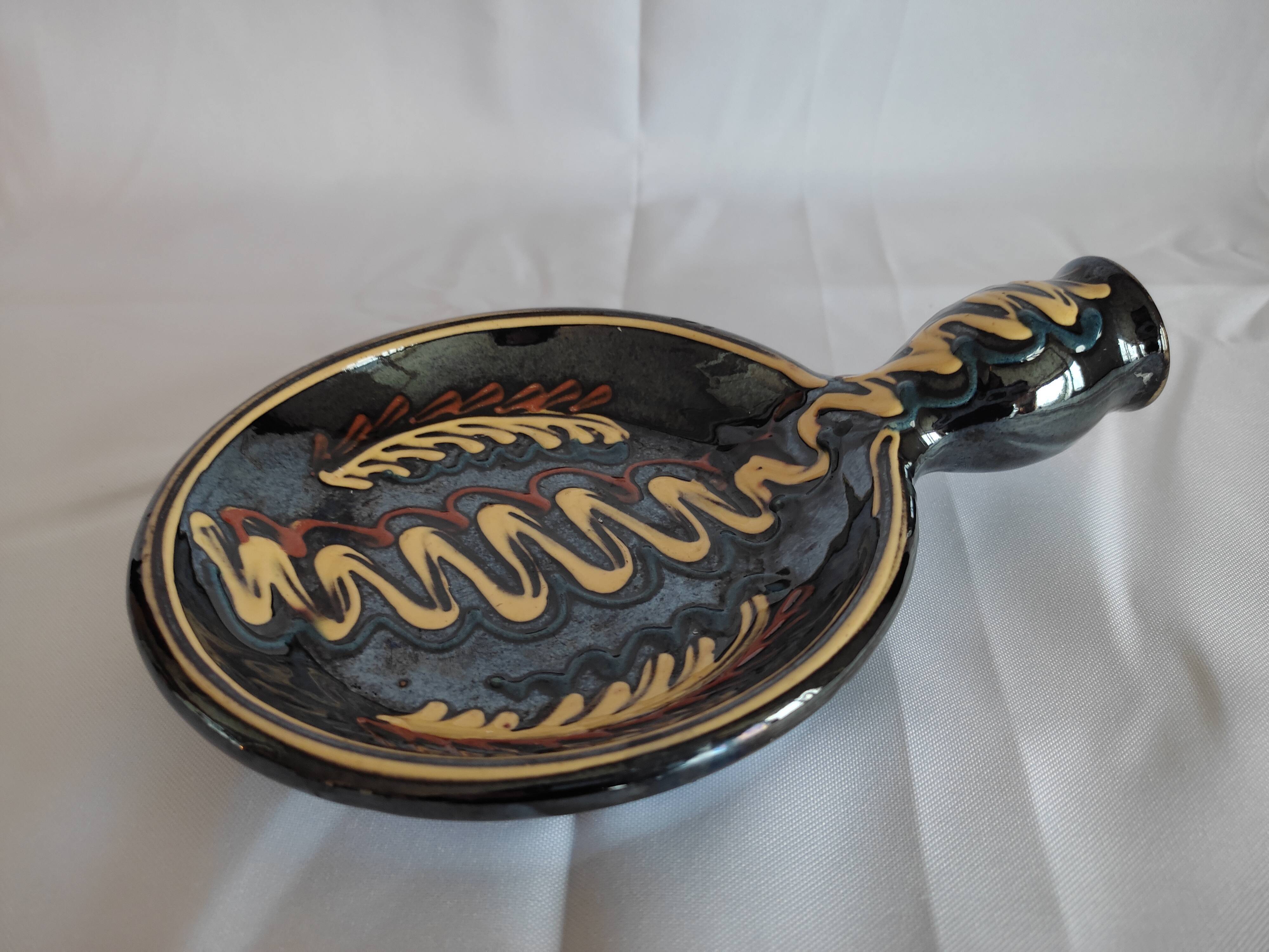 Alsatian decorative cup