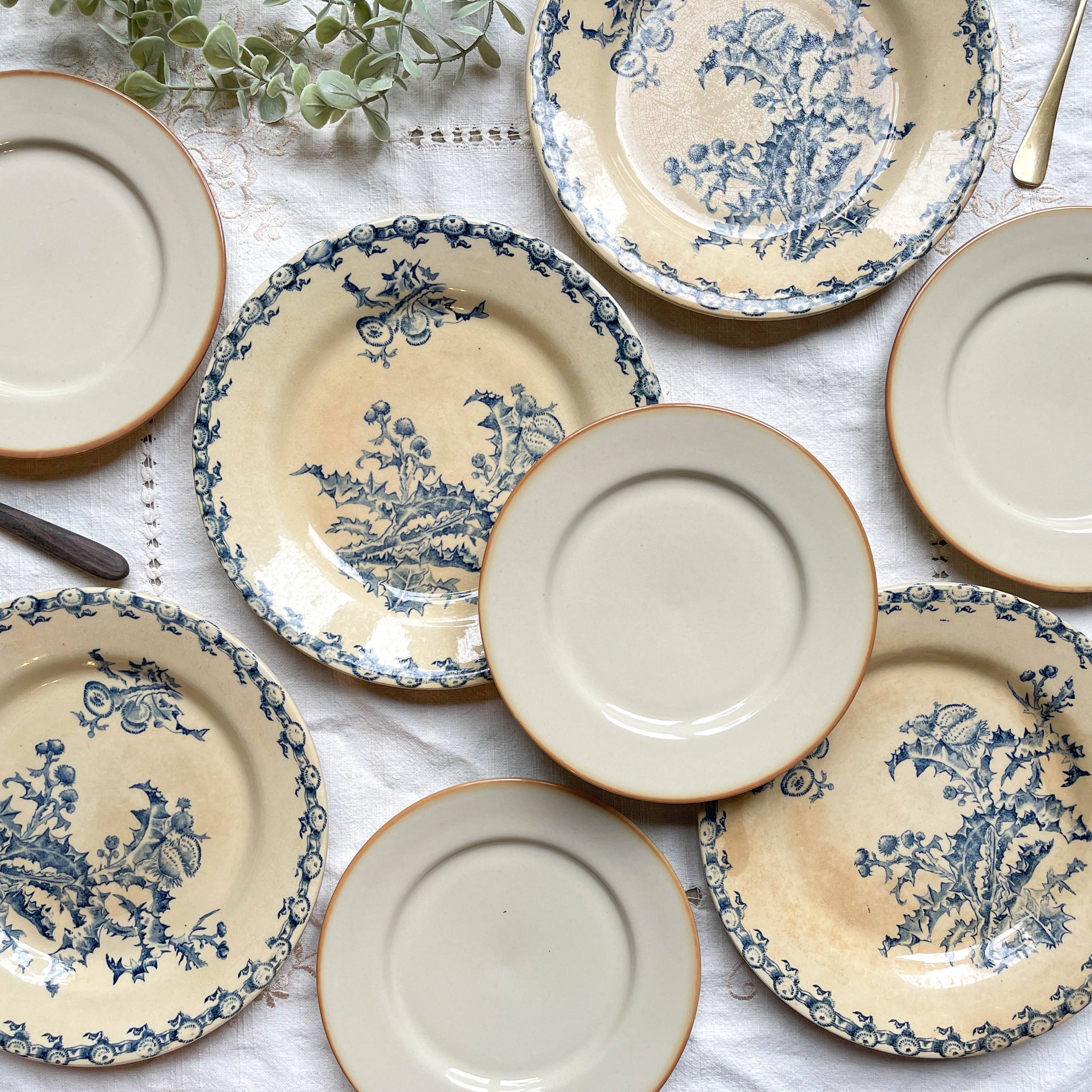 4 Gien Thistle ironstone plates + 4 small mismatched Tulowice stoneware plates