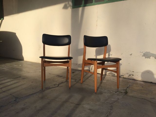 Pair of modernist Scandinavian chairs from the 1960s