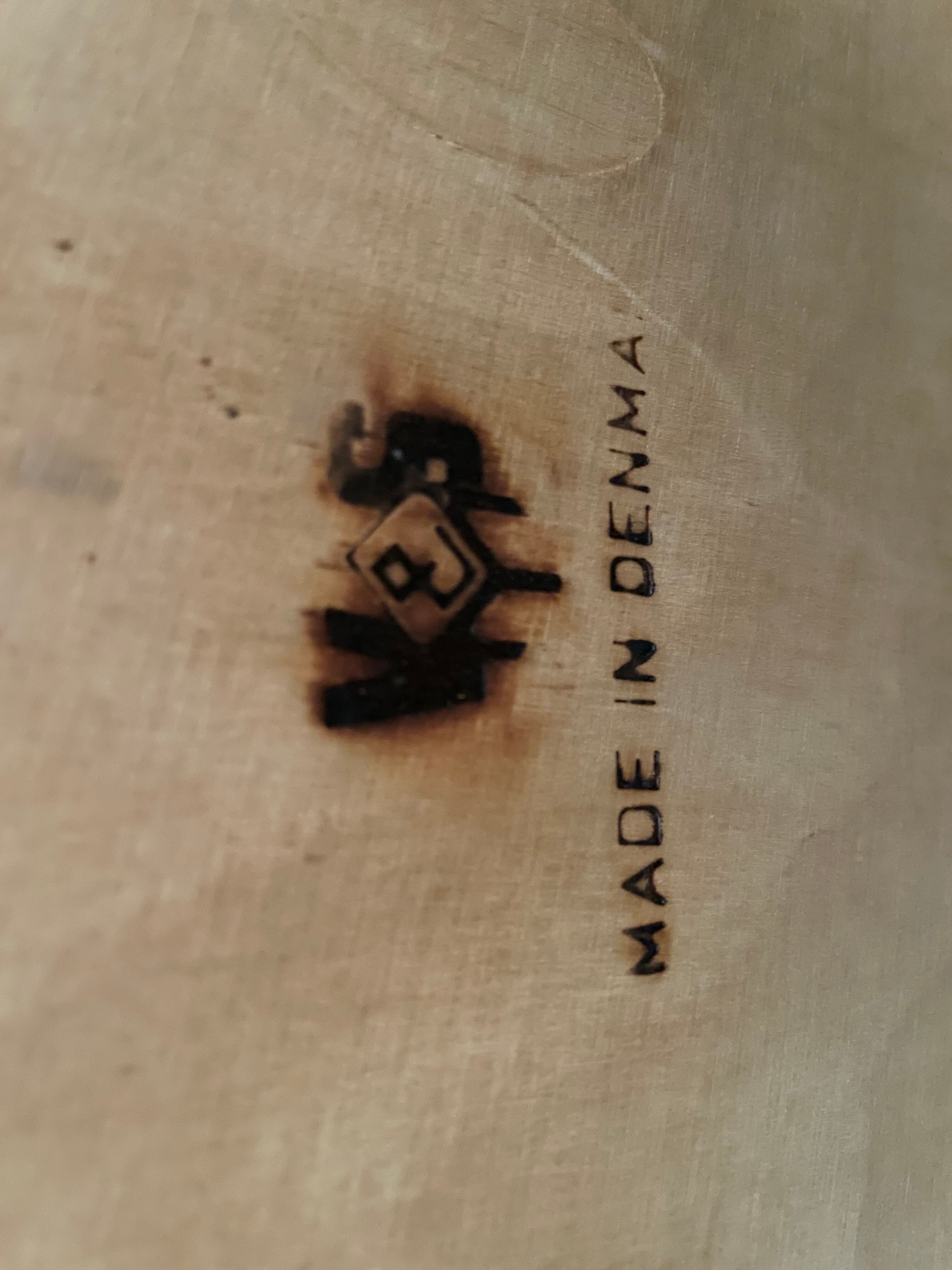 Henning Kjaernulf dining table