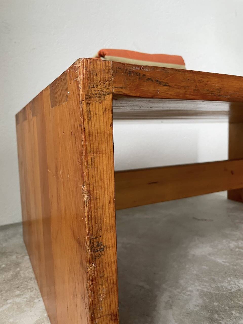 Maison Regain pine coffee table