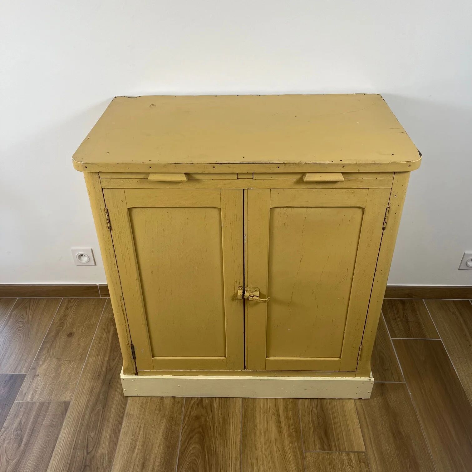 Antique butter yellow kitchen sideboard, late 19th - early 20th century.