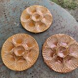 3 plates with oysters, shells, ceramic slurry ochre, majolica, made in portugal