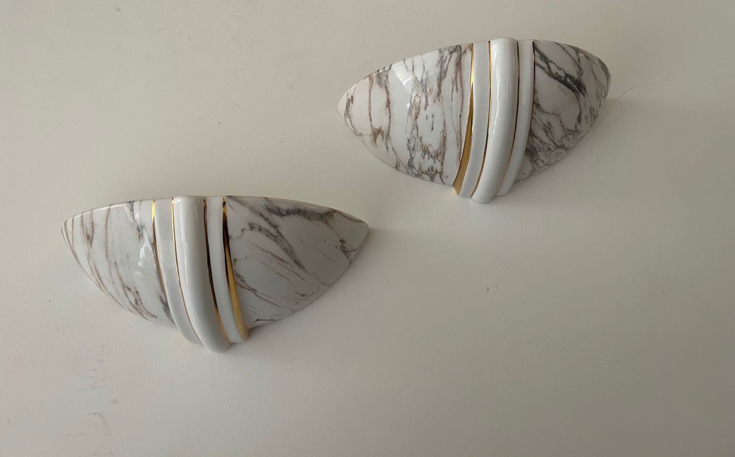 Pair of vintage marbled and gilded porcelain sconces, France 1970