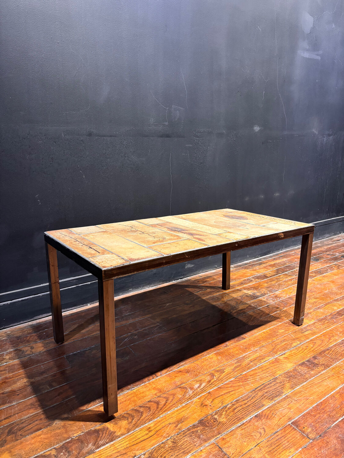 Roger Capron coffee table – Iconic design from the 1970s