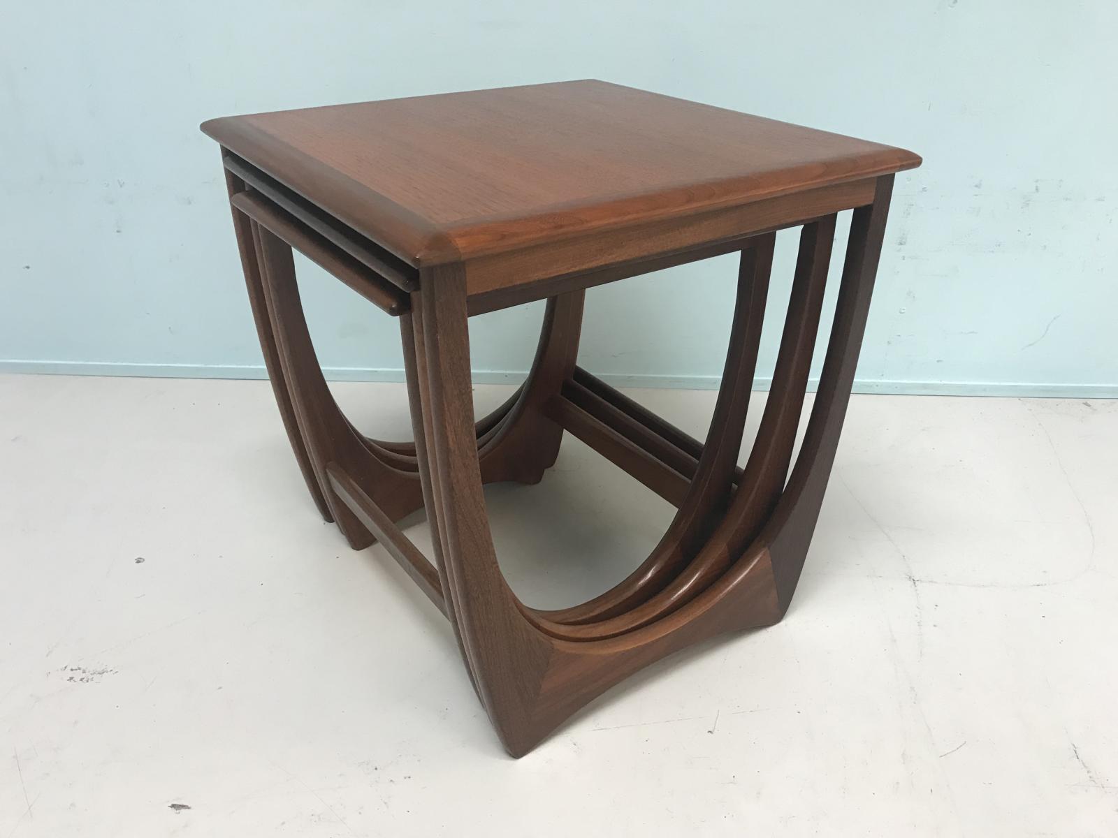 Table gigogne Mid Century en teck de G Plan