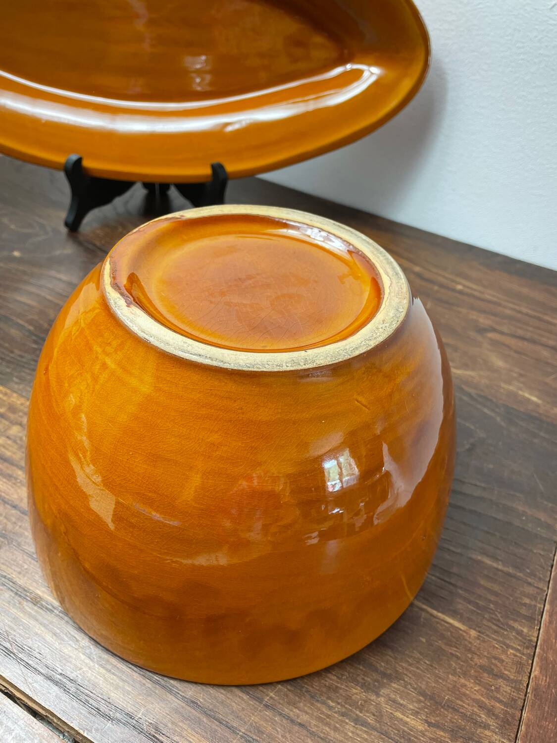 3 glazed ceramic dishes