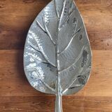 Large leaf-shaped centerpiece tray