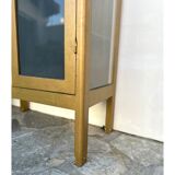 Pharmacy display cabinet