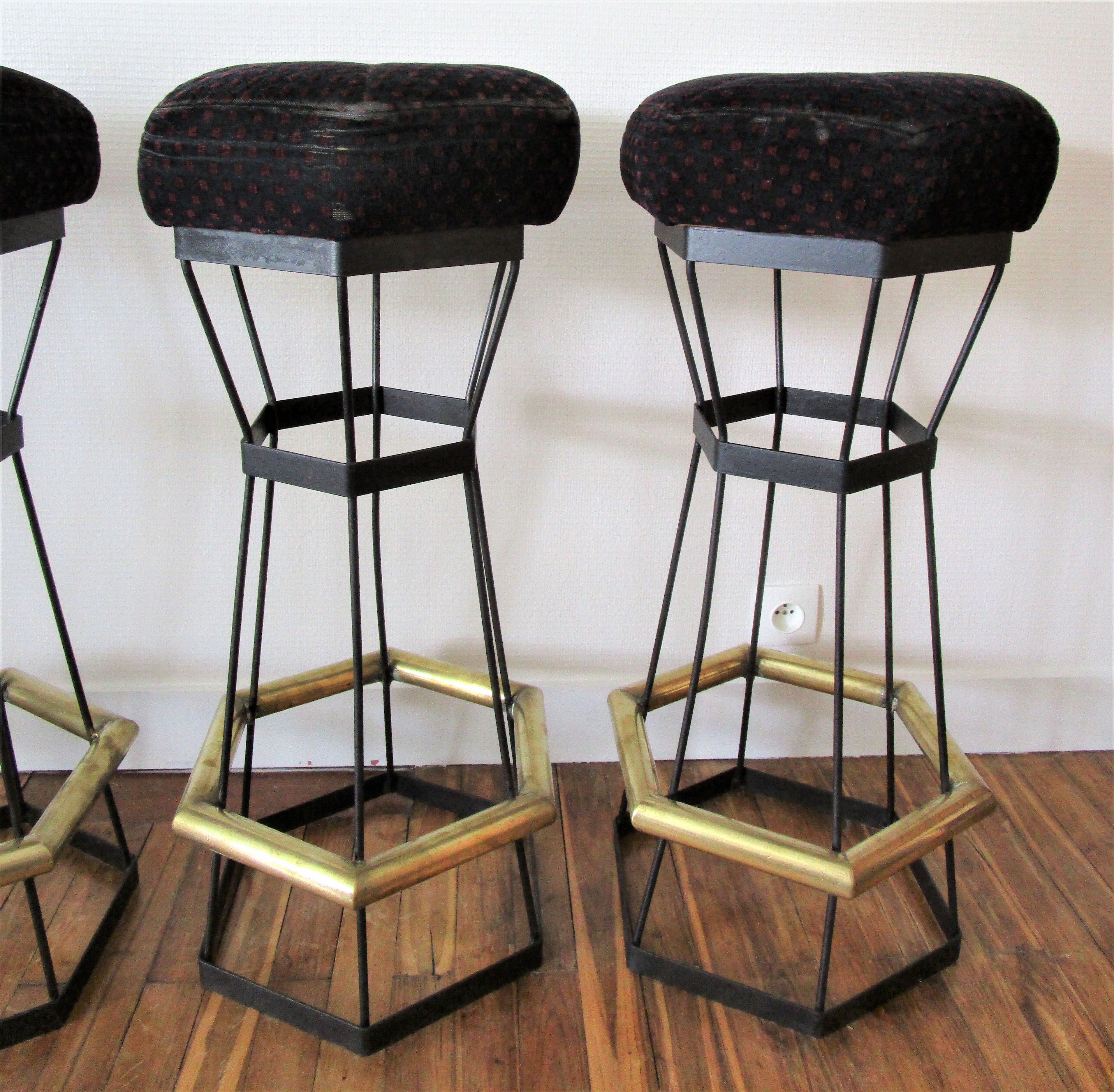 Five brass bar stools and vintage black metal 80s