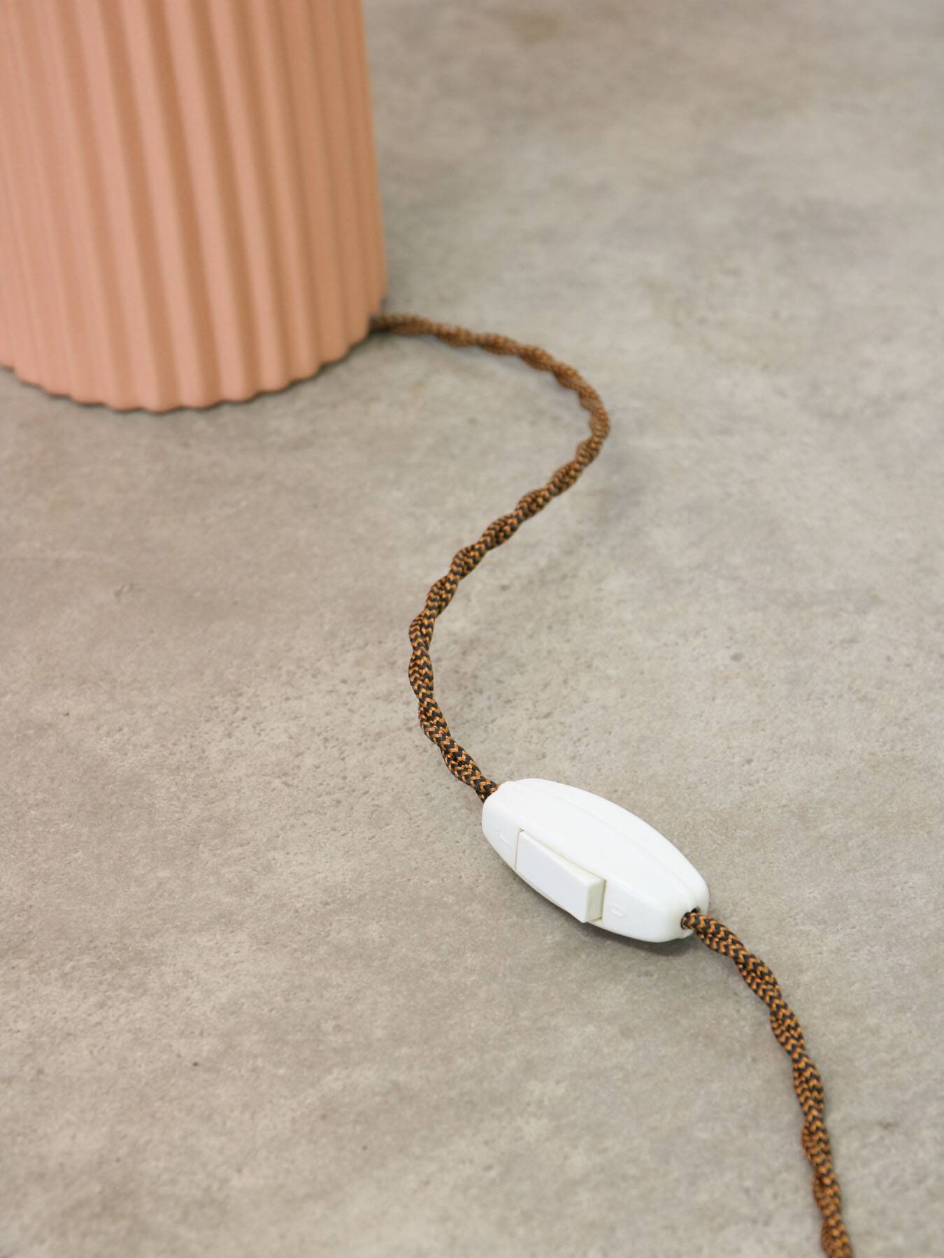 Vintage Italian Ceramic Table Lamps in Salmon Ceramic and Opaline, set of 2