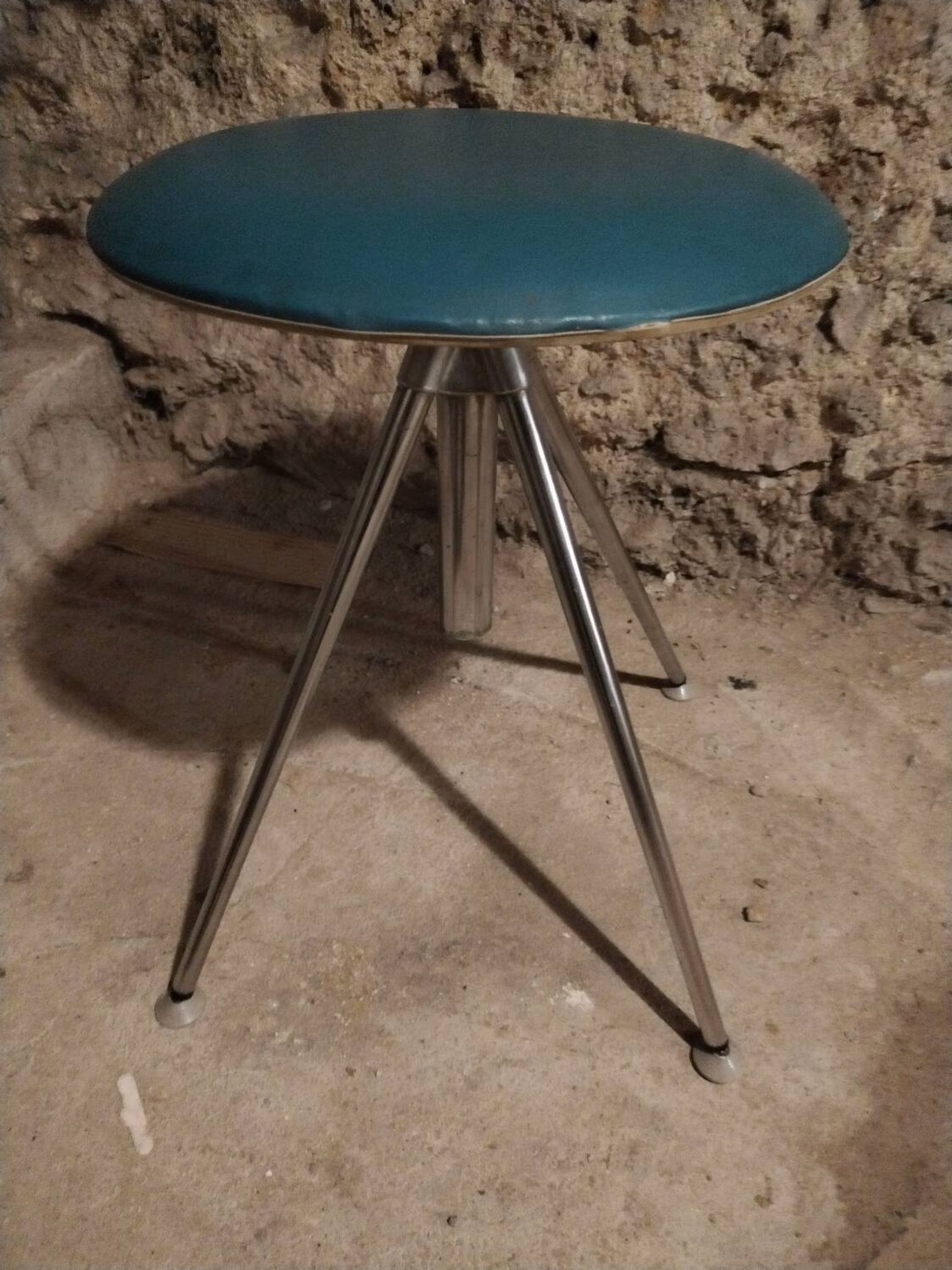 Vintage stool from the brand Hailo.