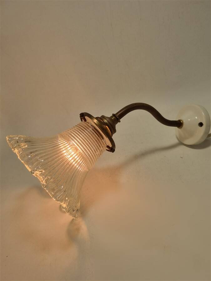 Holophane style wall light