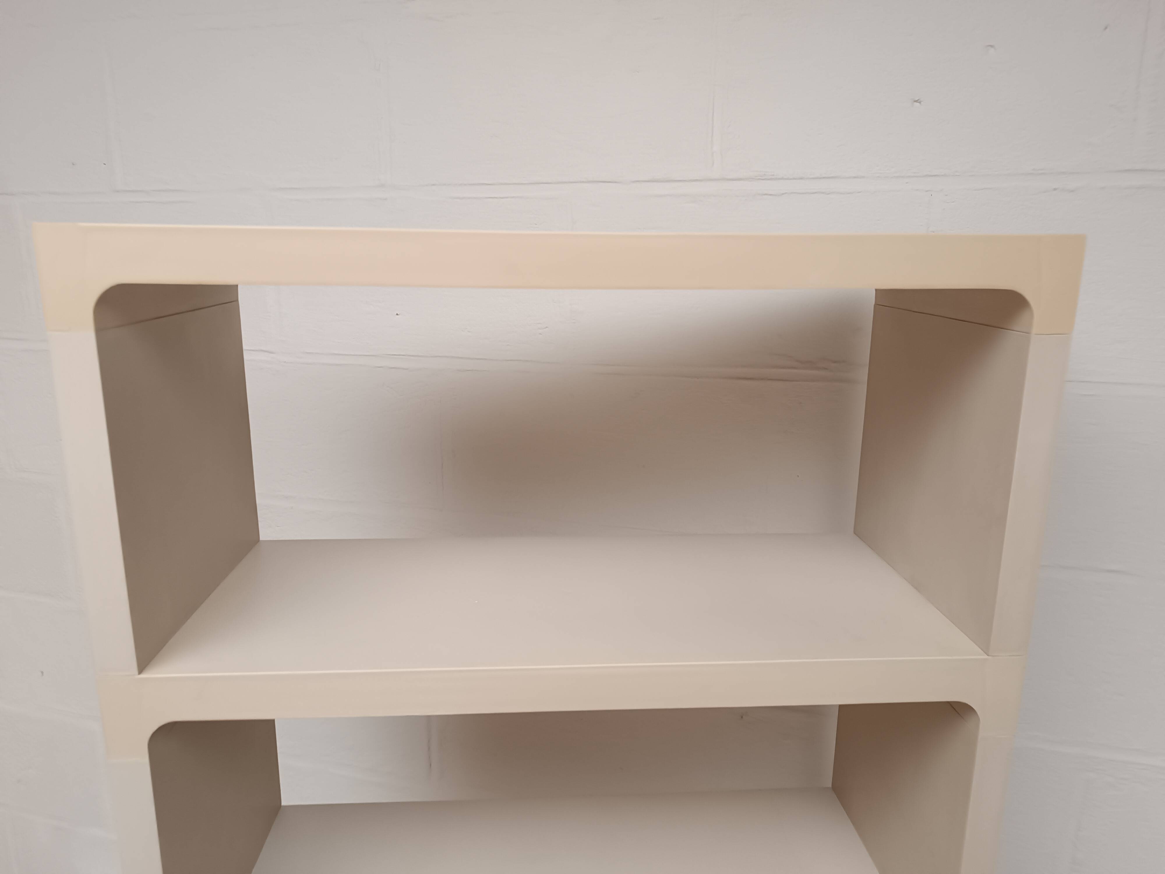 Macaple France 1980 PVC modular shelf