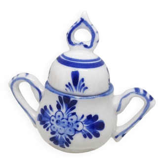 Small sugar bowl