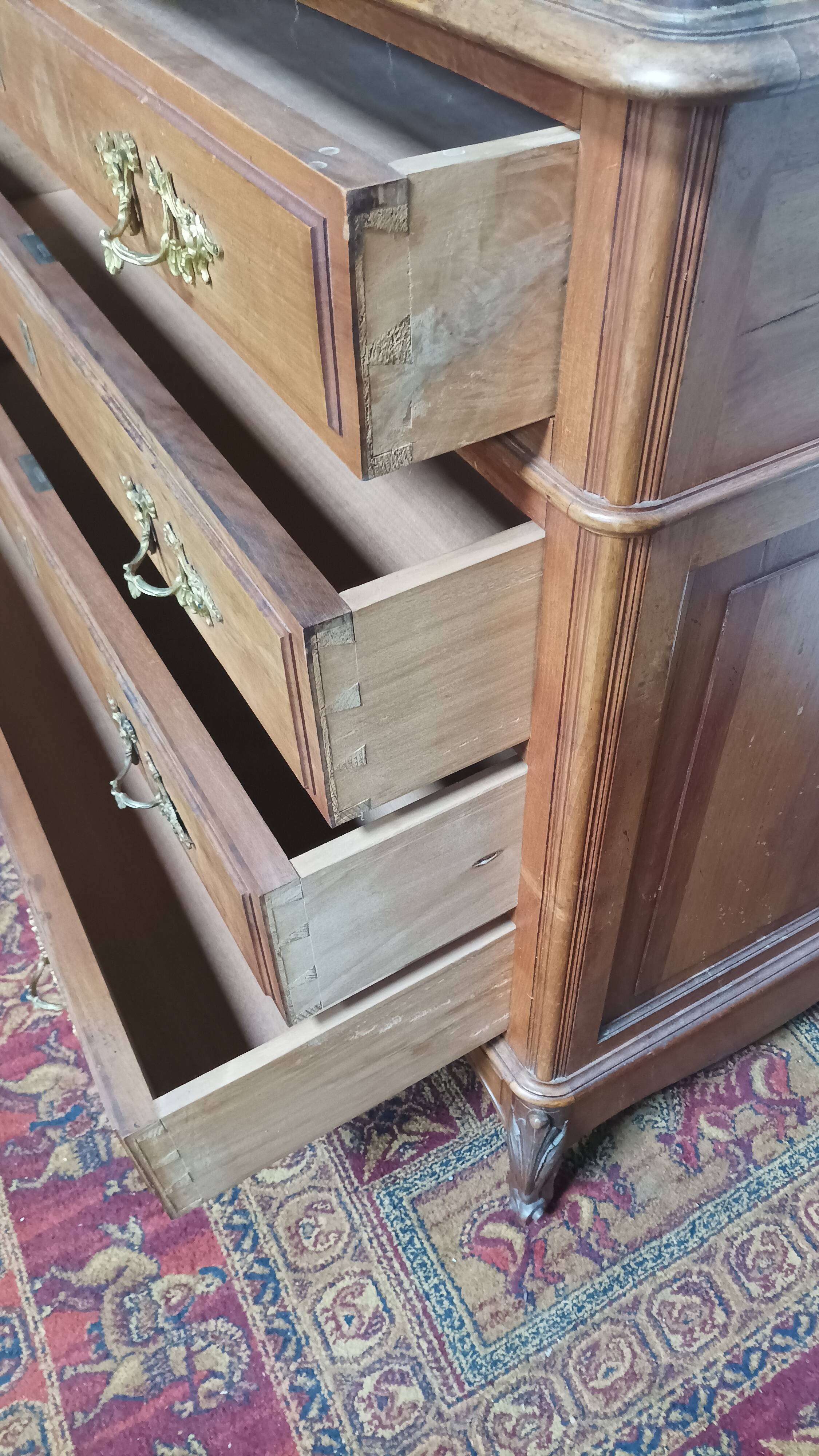 Louis XV walnut dressing table chest of drawers