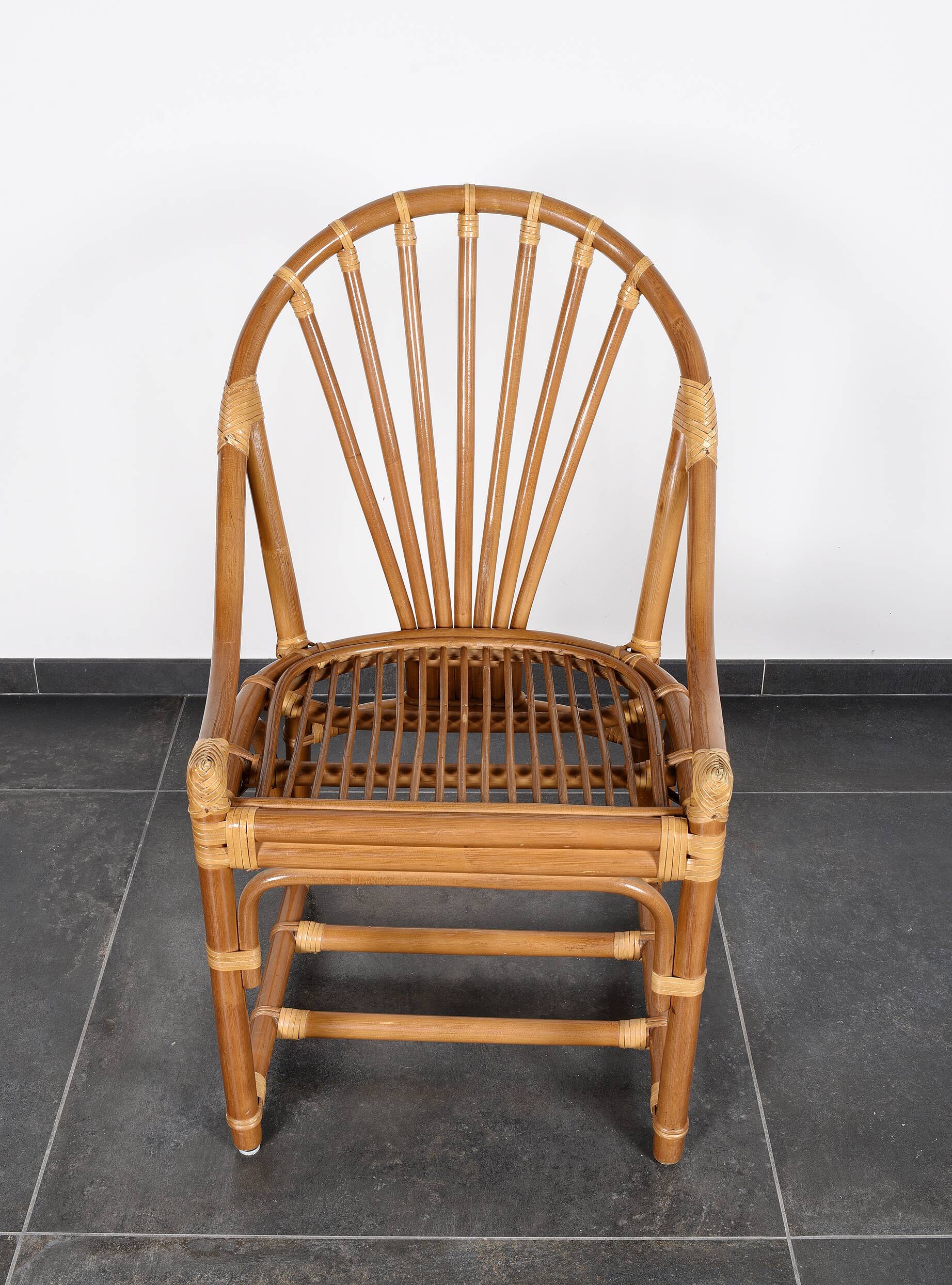 Set of 4 rattan armchairs