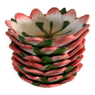 Vintage cups in flower slip