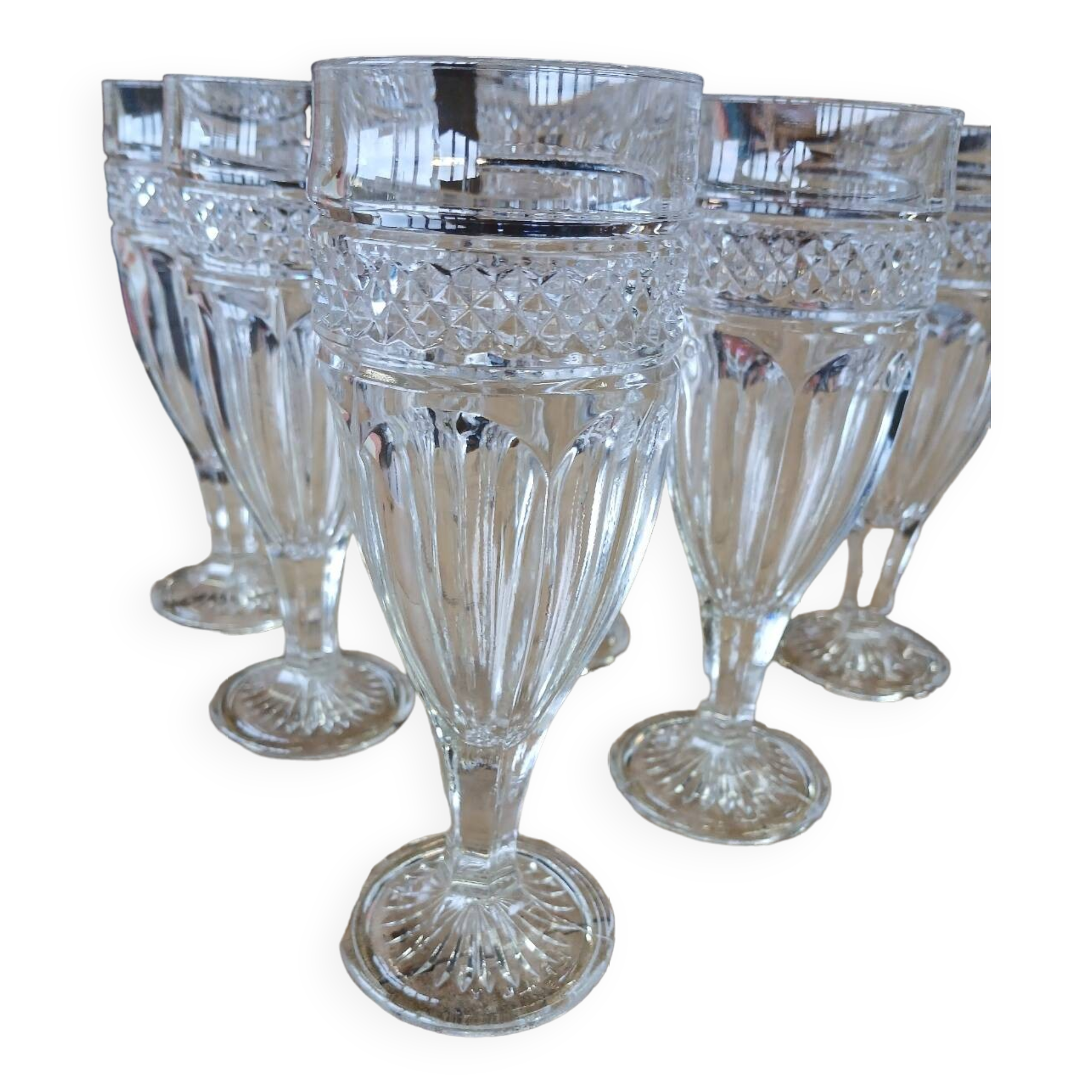 6 flutes in thick chiseled glass