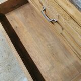 Chest of drawers in wooden foot mustache